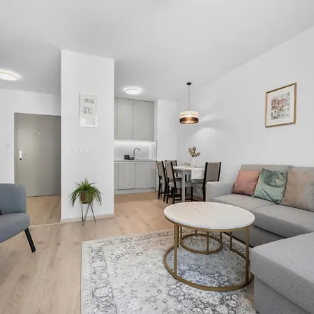 Brand New, Cozy Apartment With Parking Apartment
