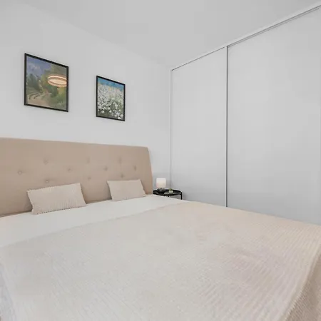 Apartment Brand New, Cozy Apartment With Parking