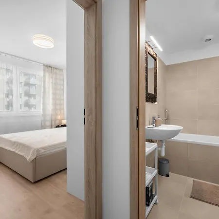 Apartment Brand New, Cozy Apartment With Parking *